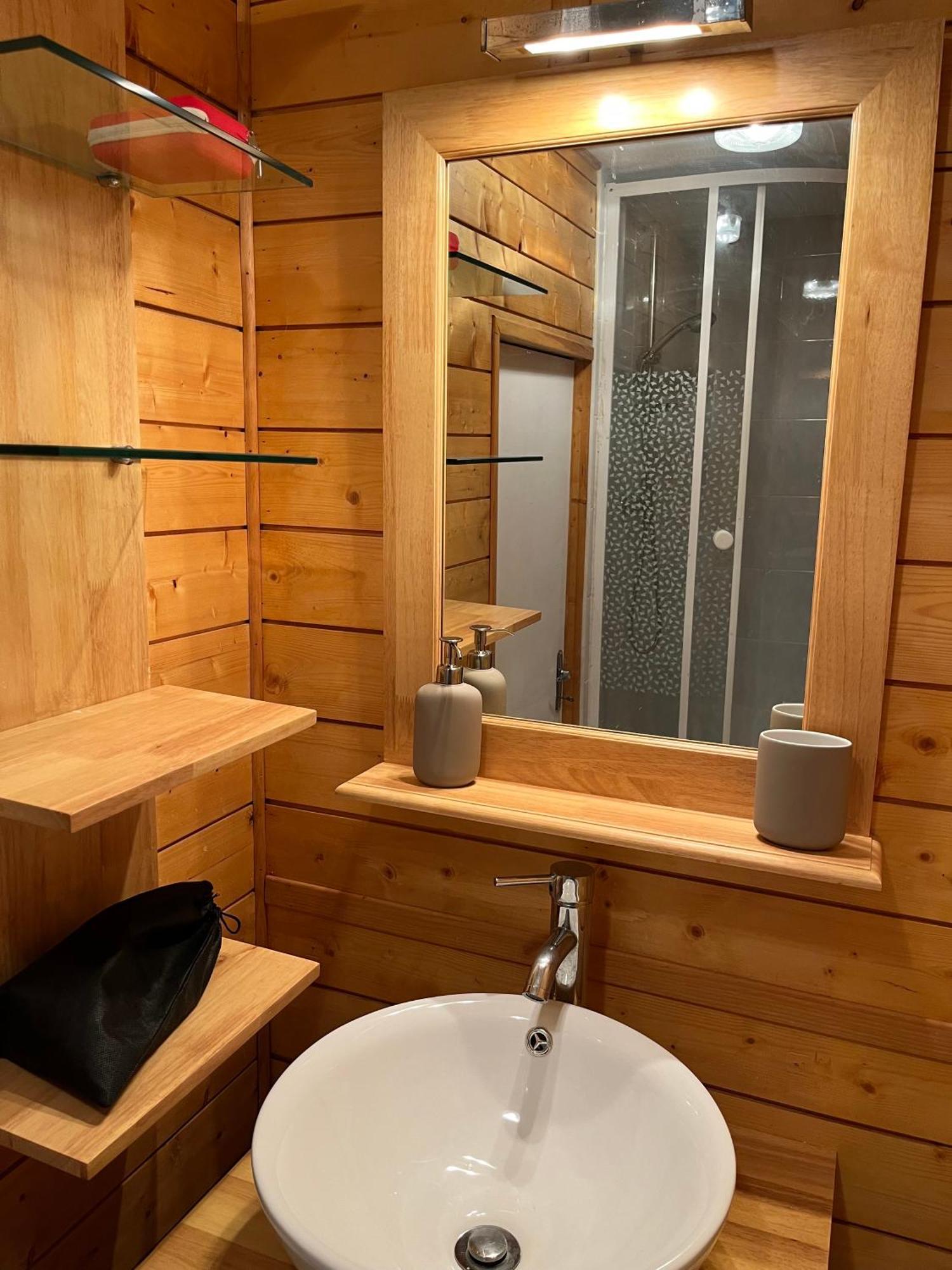 Chalet Des Myrtilles - Chalet Cosy Avec Vue Arette Εξωτερικό φωτογραφία