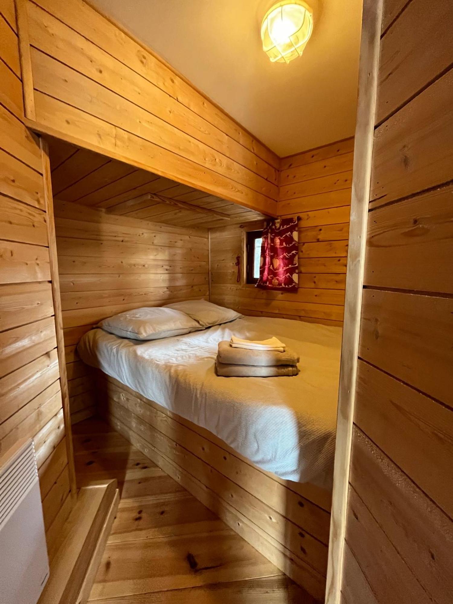 Chalet Des Myrtilles - Chalet Cosy Avec Vue Arette Εξωτερικό φωτογραφία